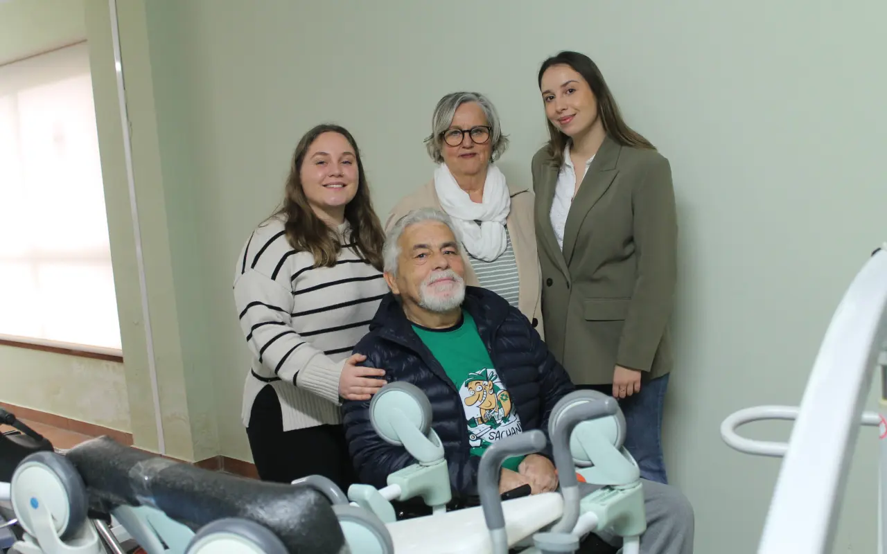 Un banco de apoyo para que las personas con ELA puedan seguir comunicándose