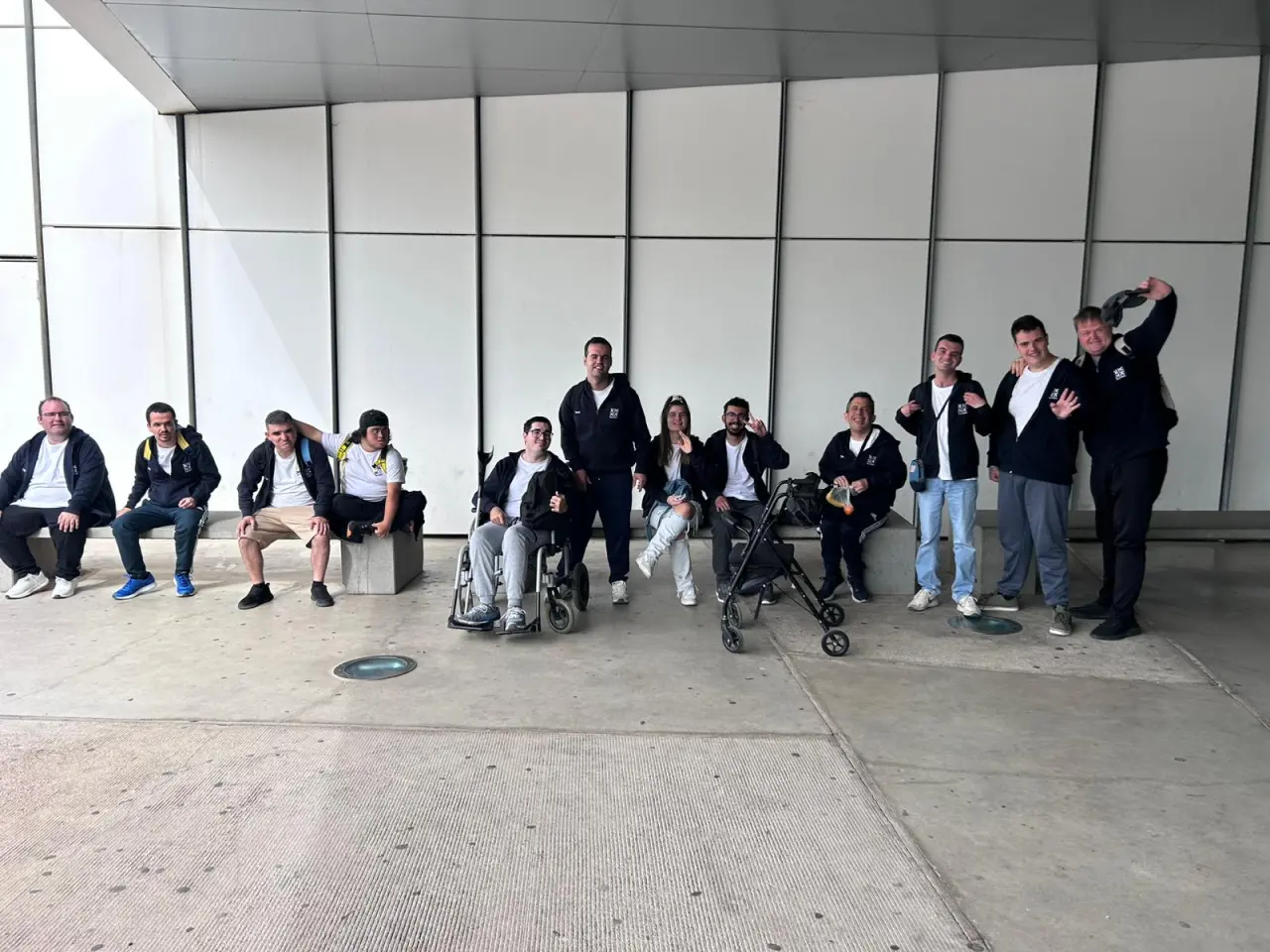 Jóvenes con discapacidad sueñan con vivir un gran viaje 🚐 🧡