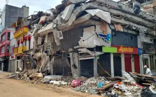 Manos que reconstruyen futuro en el Eje Cafetero