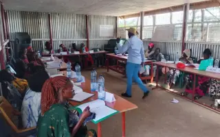 Agua y luz para los refugiados de Kenia: Un espacio digno para Wings to Fly