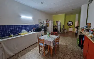 Ayudemos a Lola a reconstruir su vivienda destruída por la DANA