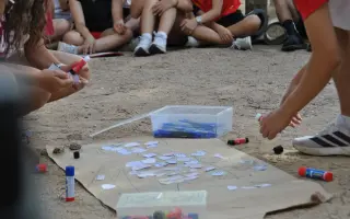 Ayuda a que niños de escasos recursos puedan disfrutar de su verano