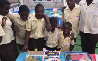 LLEVEMOS ESPERANZA A NIÑOS CON DISCAPACIDAD DE CAMERUN
