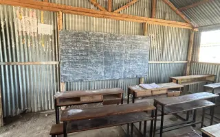 Agua y luz para los refugiados de Kenia: Un espacio digno para Wings to Fly