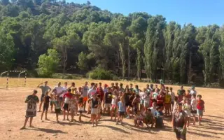 Ayuda a que niños de escasos recursos puedan disfrutar de su verano