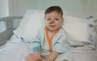 Solo hay 14 casos como Enzo en el mundo. Necesita nuestra ayuda 💙